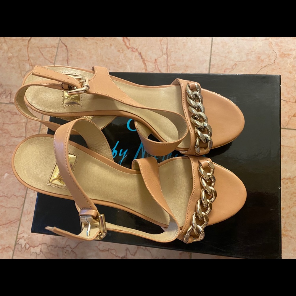 brand new heels from Guess by Marciano